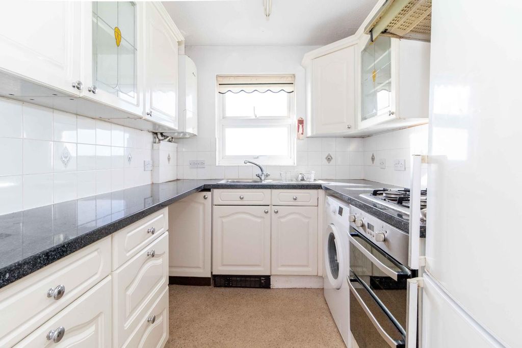 Additional image 7 of 2 bed flat for saleBrighton Road, Lancing BN15