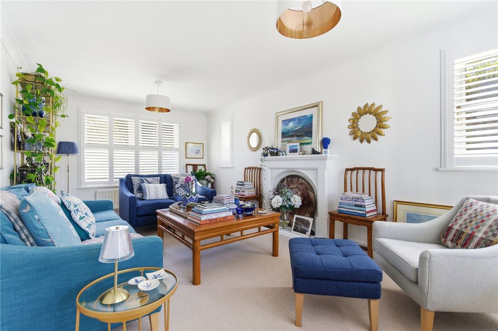 Additional image 4 of 4 bed detached house for sale32 Trainer's Brae, North Berwick, East Lothian EH39