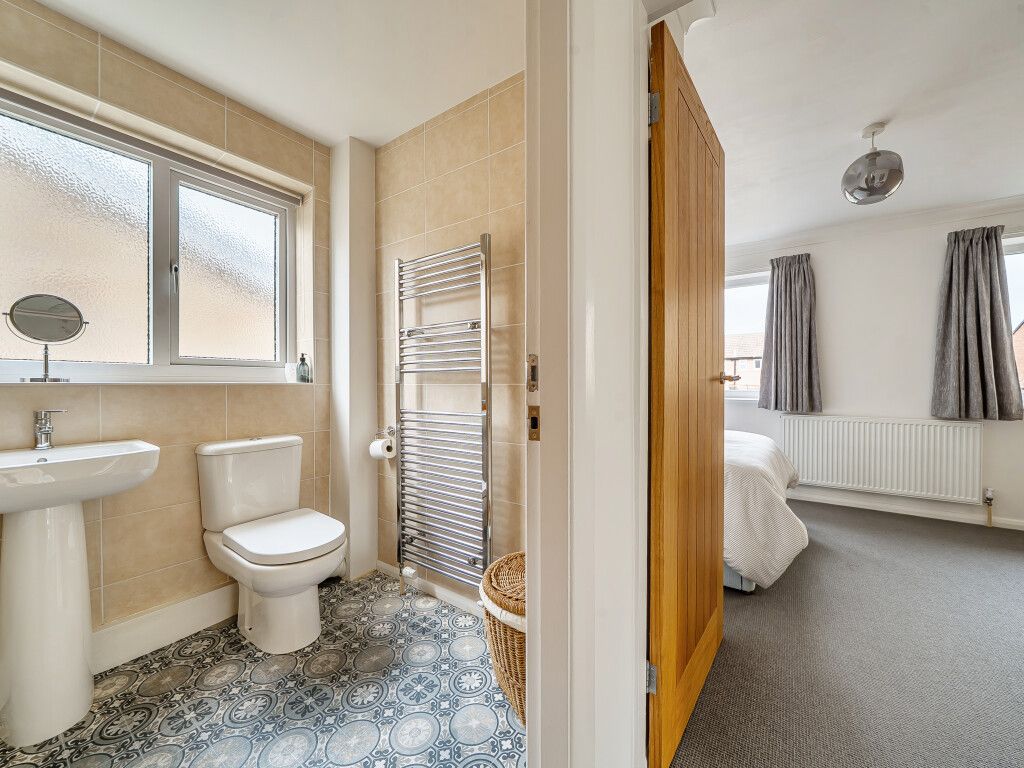 Additional image 18 of 3 bed detached house for saleCavewell Gardens, Ossett, West Yorkshire WF5