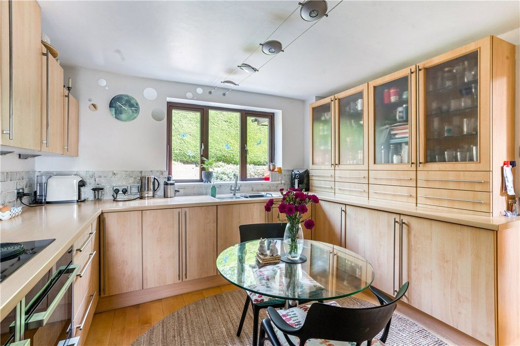 Additional image 11 of 4 bed detached house for saleHughes Close, Marlborough, Wiltshire SN8