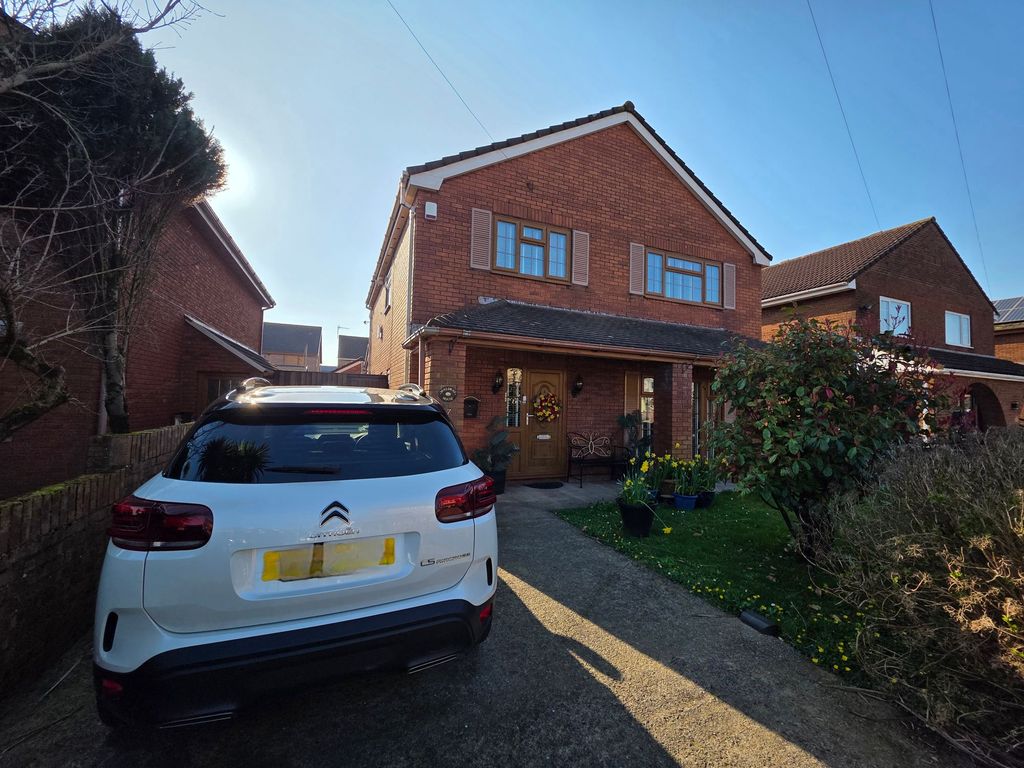 5 bed detached house for saleSitwell Way, Port Talbot SA12