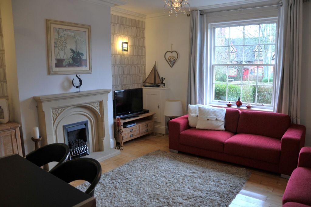 Additional image 2 of 2 bed flat for sale165 Welsh Row, Nantwich, Cheshire CW5