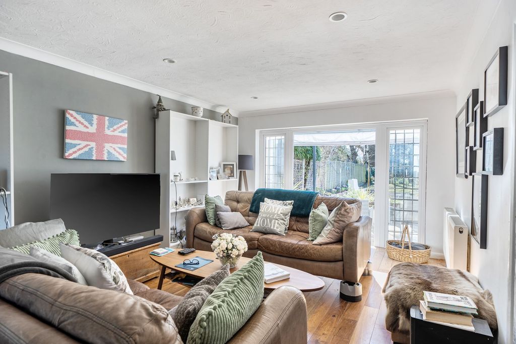 Additional image 3 of 3 bed detached house for saleHarriotts Lane, Ashtead KT21