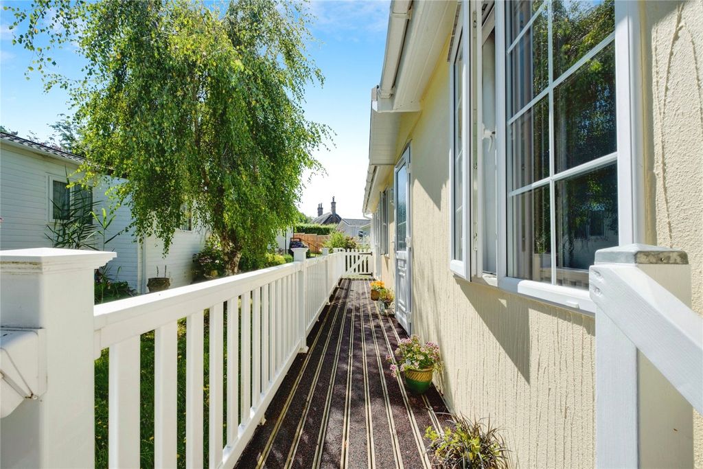 Additional image 17 of 1 bed mobile/park home for saleThatched Cottage Park, Southampton Road, Lyndhurst, Hampshire SO43