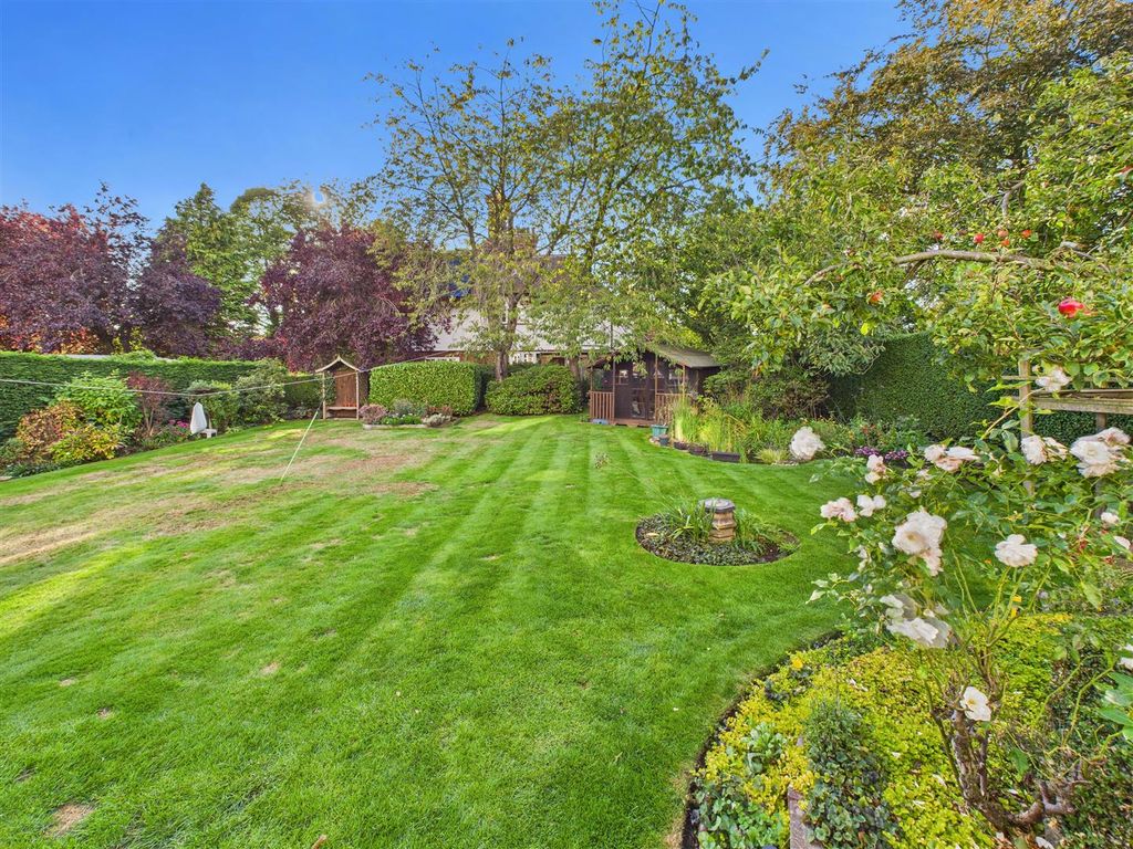 Additional image 3 of 5 bed semi-detached house for saleNunburnholme Avenue, North Ferriby HU14