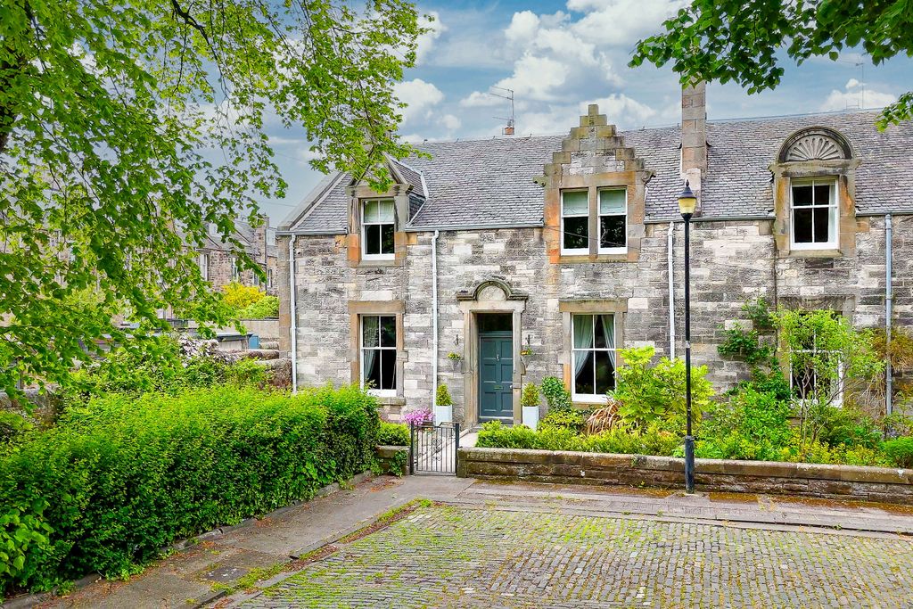 4 bed end terrace house for sale1 Windsor Gardens, Musselburgh, East Lothian EH21