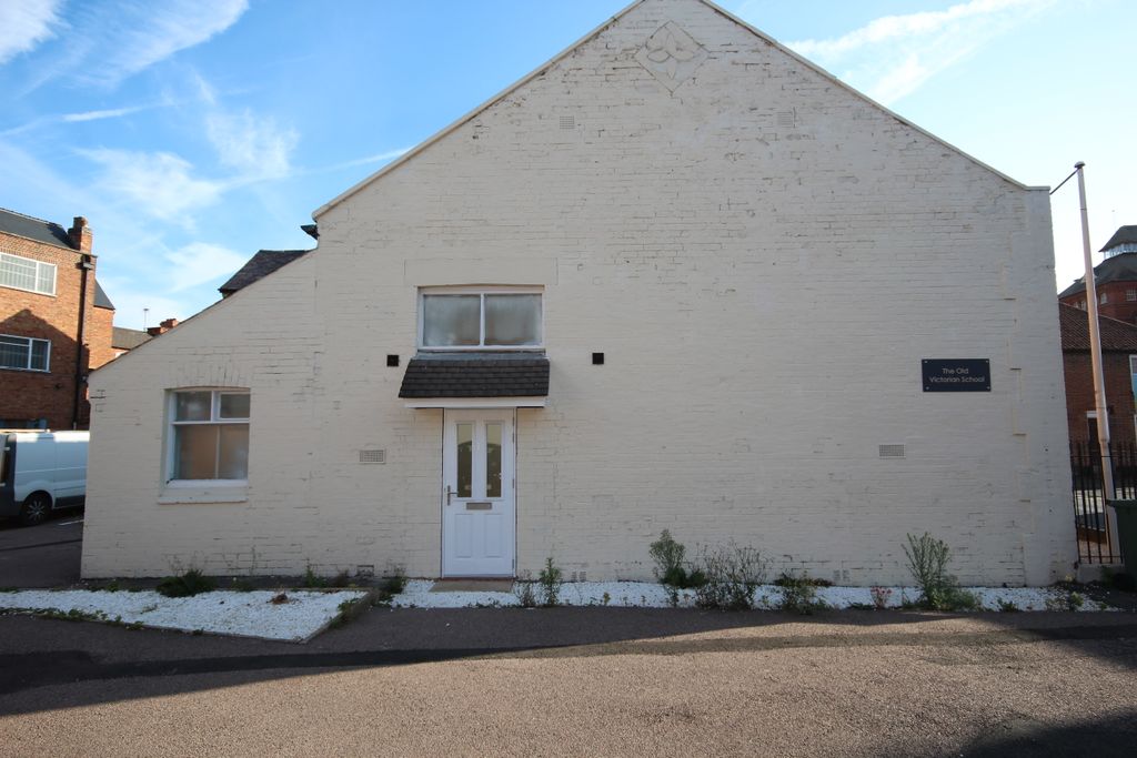 Additional image 10 of 2 bed flat for saleFlat 1, The Old Victorian School, Albert Street, Newark NG24