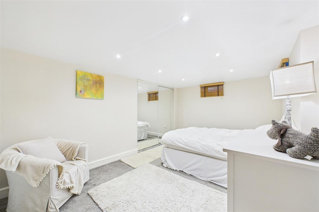 Additional image 20 of 2 bed flat for saleGeorge Street, Newark NG24