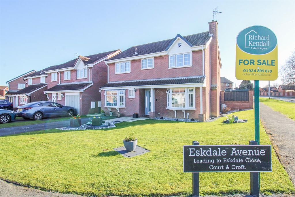 5 bed detached house for saleEskdale Avenue, Altofts, Normanton WF6