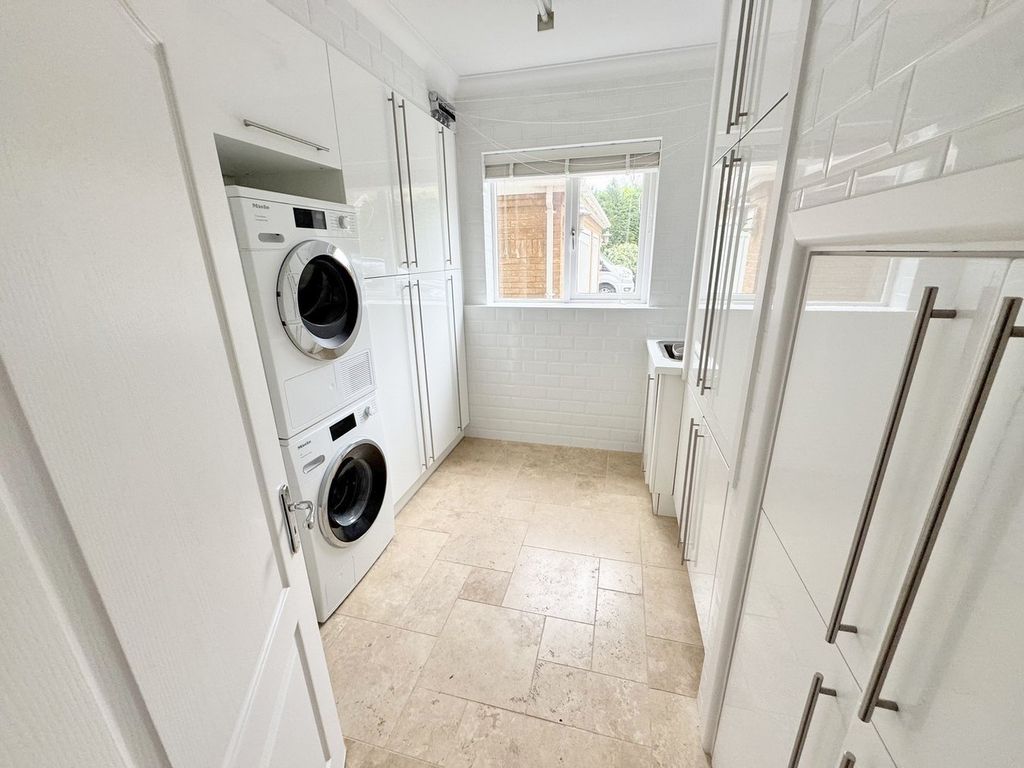 Additional image 18 of 4 bed detached house for saleLawrence Drive, Canford Cliffs, Poole BH13