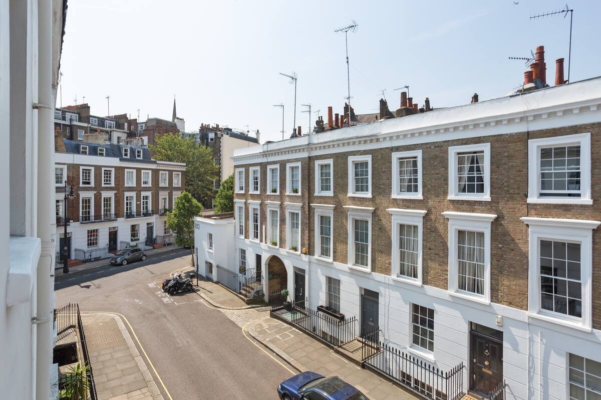 2 Bed Maisonette, West Warwick Place, SW1V, N1 7GU