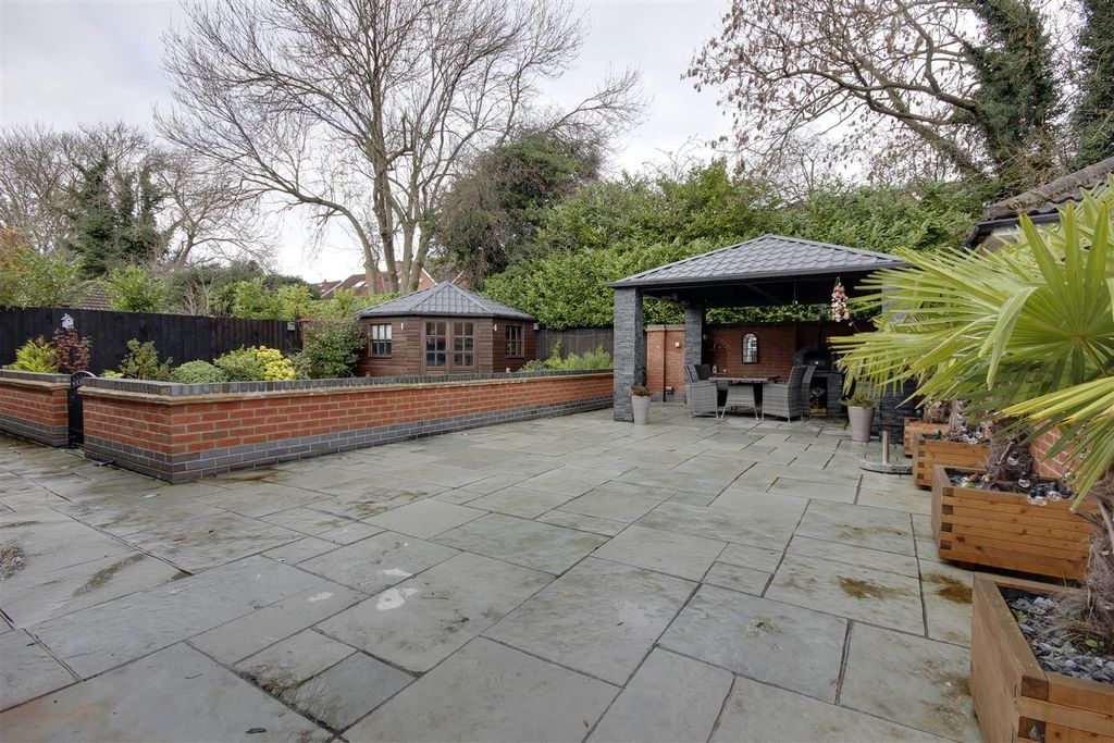 Additional image 3 of 4 bed detached house for saleThe Pickerings, North Ferriby HU14