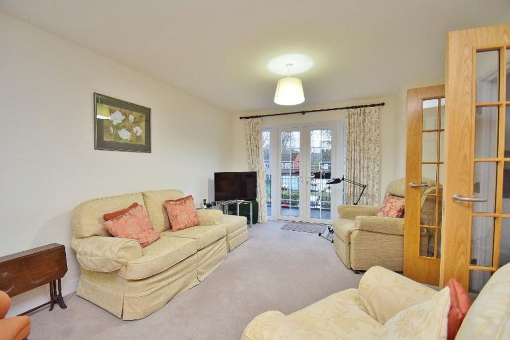 Additional image 6 of 2 bed flat for saleThe Retreat, Princes Risborough HP27