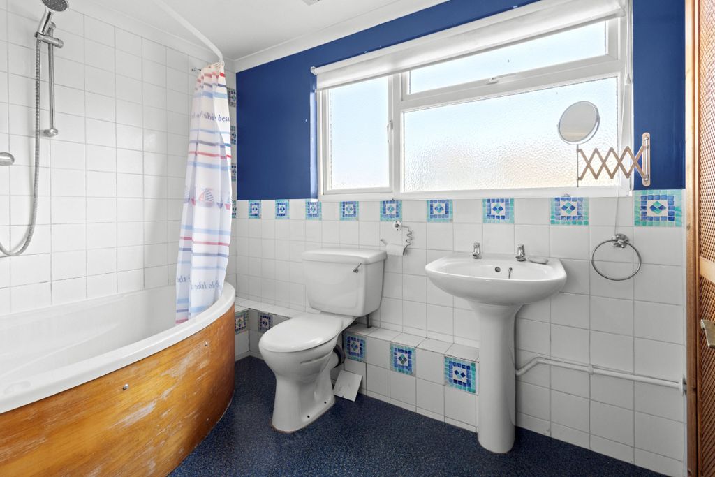 Additional image 26 of 4 bed chalet for saleRailway Road, Newhaven BN9