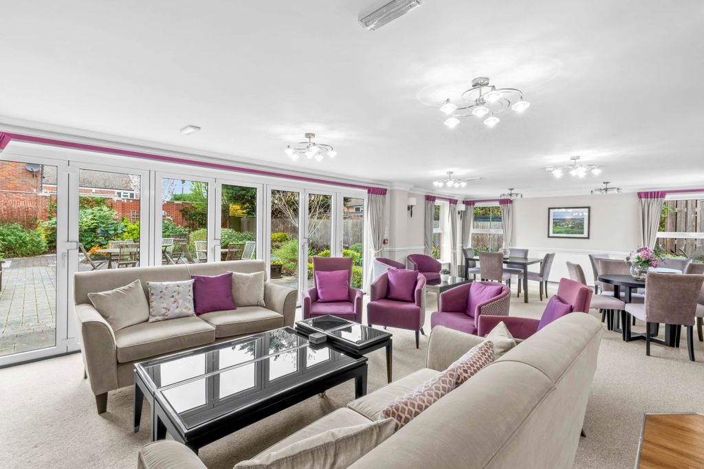 Additional image 8 of 1 bed flat for salePeel Lodge, Dean Street, Marlow, Buckinghamshire SL7