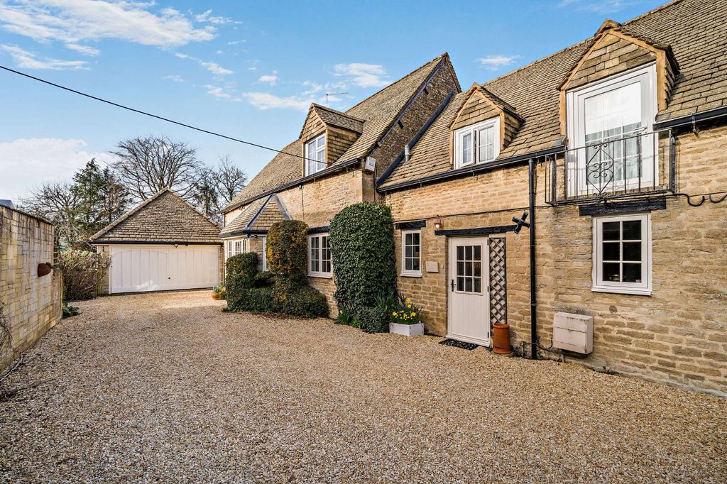 Additional image 16 of 3 bed semi-detached house for saleBurford Road, Lechlade, Gloucestershire GL7