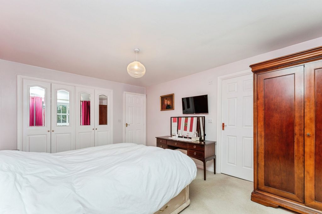 Additional image 13 of 4 bed detached house for saleMill Croft, Neston, Cheshire CH64