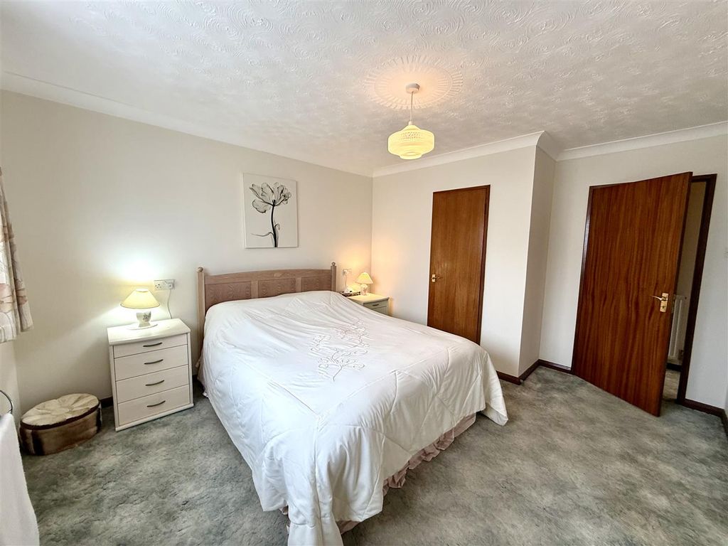 Additional image 11 of 3 bed bungalow for saleGolwg Y Mynydd, Llangadog SA19