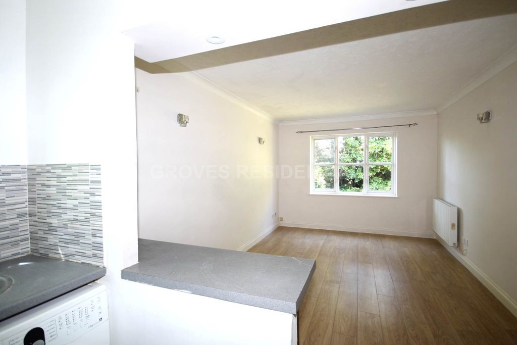 Additional image 3 of 1 bed flat for saleWarwick Road, New Malden KT3