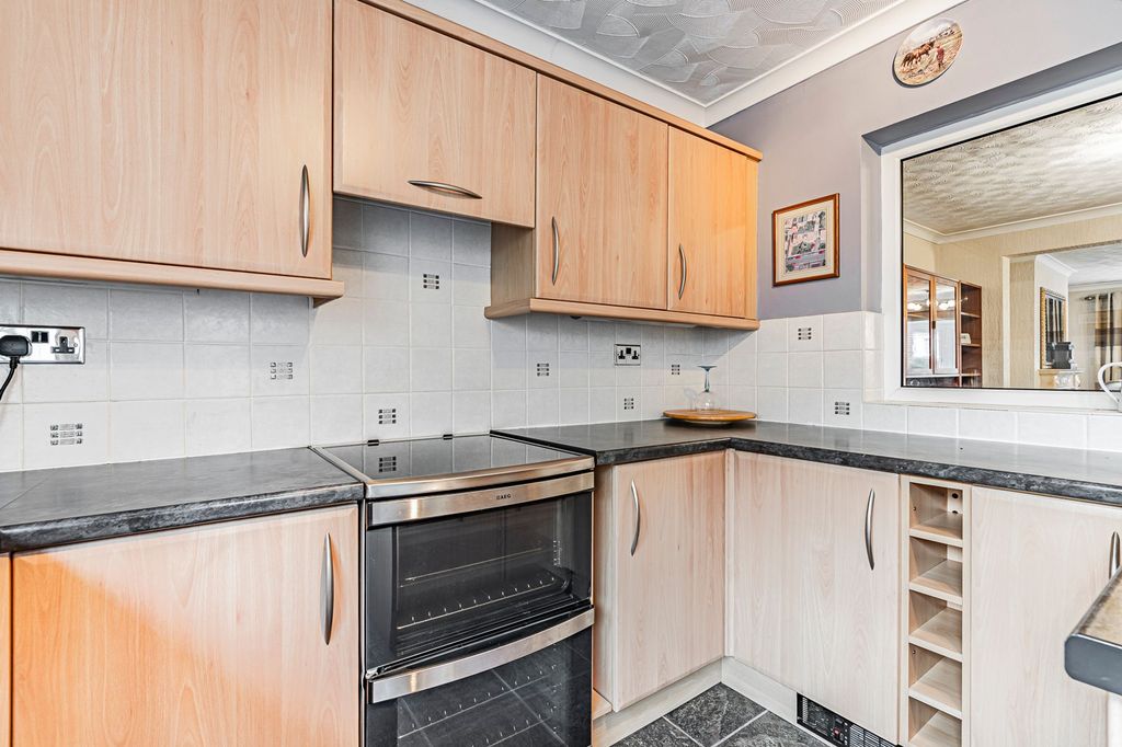 Additional image 17 of 4 bed semi-detached house for saleWhiterock Drive, Pontypridd CF37