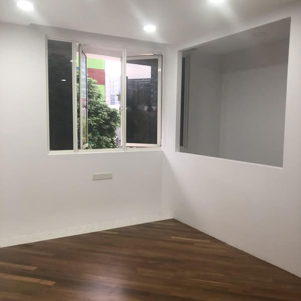 2 Sarkies Road photo 3