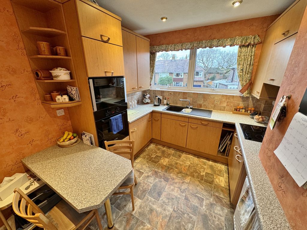 Additional image 10 of 2 bed flat for saleParklands Avenue, Penwortham PR1