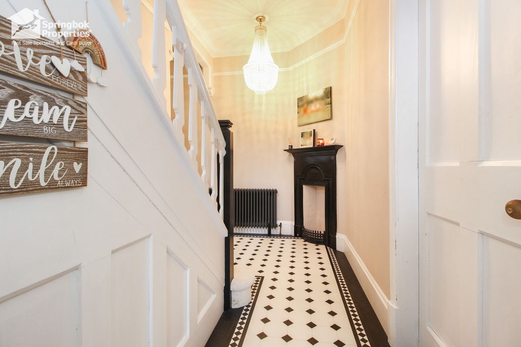 Additional image 3 of 5 bed semi-detached house for saleSnydale Road, Normanton, Wakefield, West Yorkshire WF6