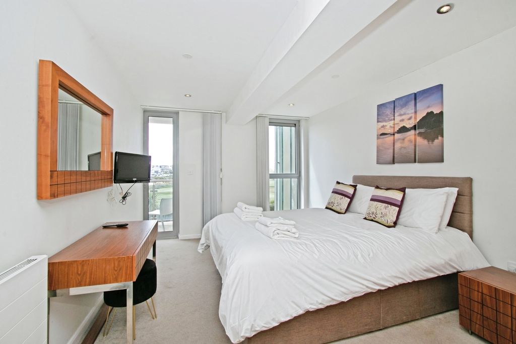 Additional image 7 of 2 bed flat for saleZinc, 2-10 Headland Road, Newquay, Cornwall TR7