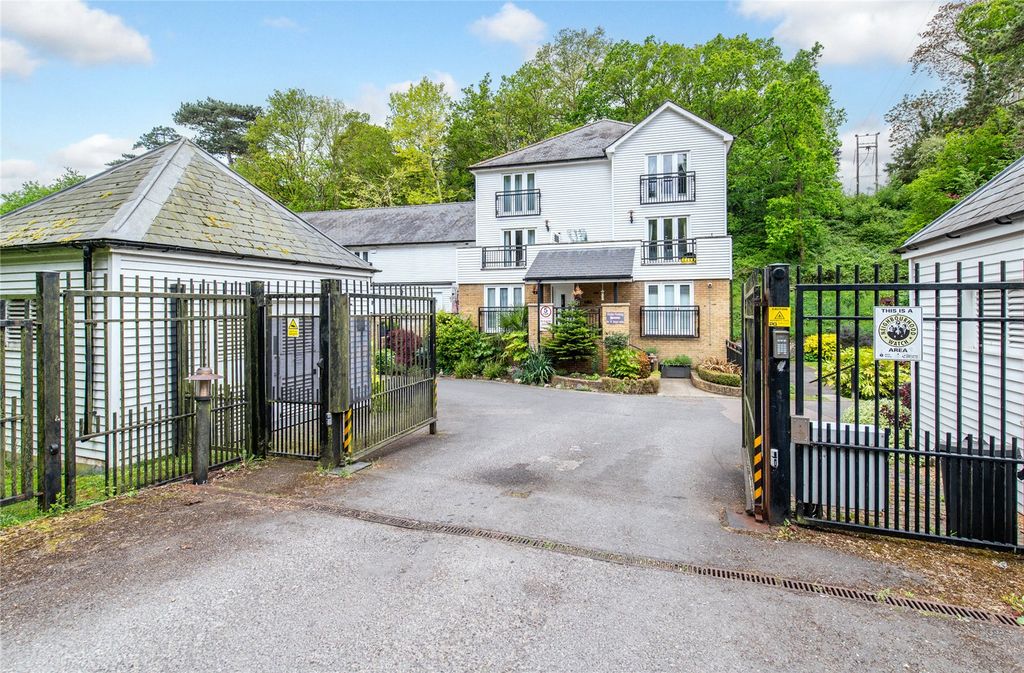 3 bed flat for saleHayle Mill Road, Maidstone, Kent ME15