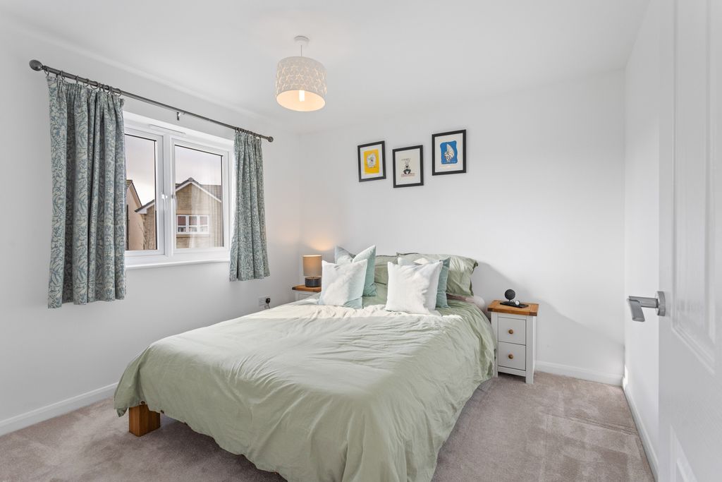 Additional image 21 of 4 bed town house for sale15 Bonaille Drive, Bilston EH25