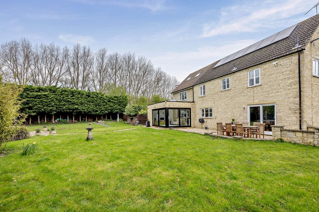 Additional image 20 of 6 bed detached house for salePerrinsfield, Lechlade, Gloucestershire GL7