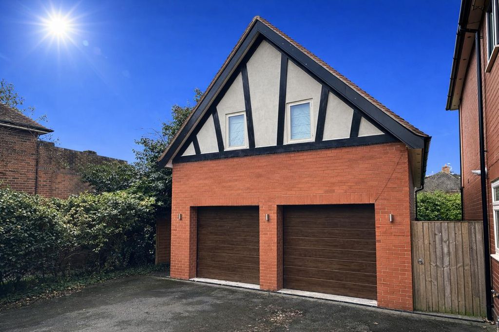 Additional image 42 of 6 bed detached house for saleCrewe Road, Nantwich, Cheshire CW5