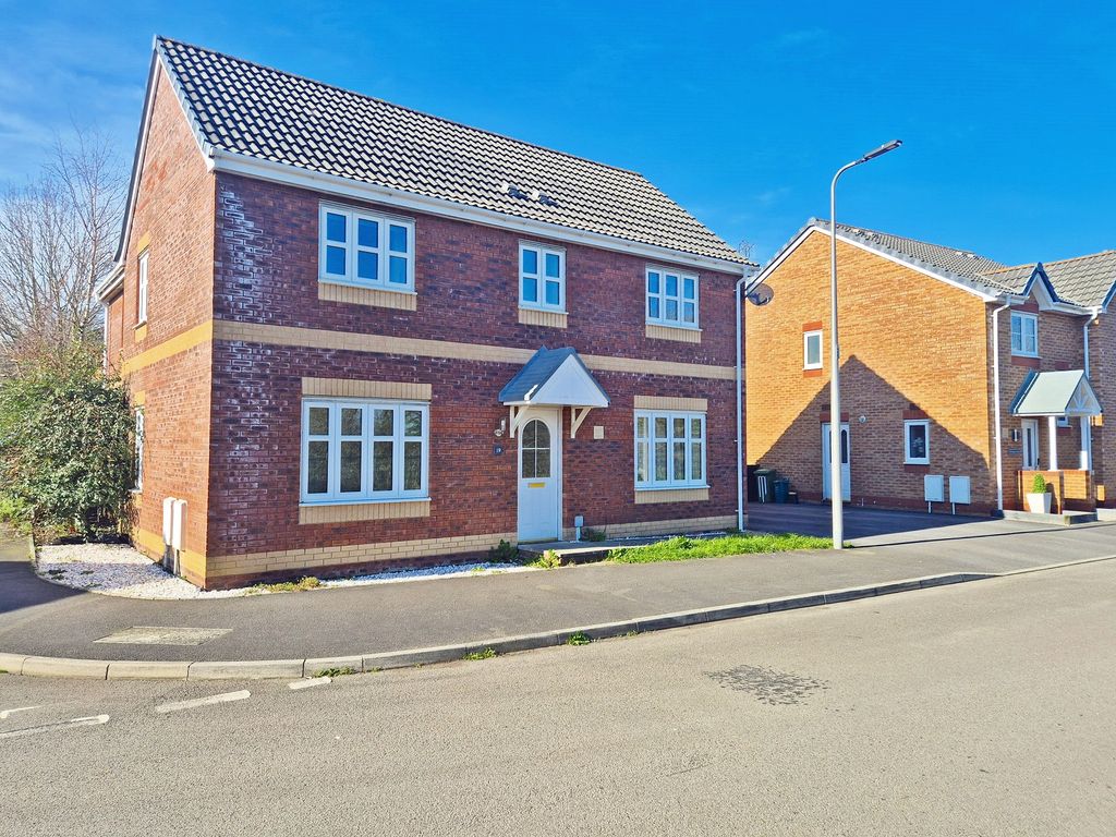 4 bed detached house for saleMeadow View, Tyla Garw, Pontyclun, Rhondda Cynon Taff. CF72