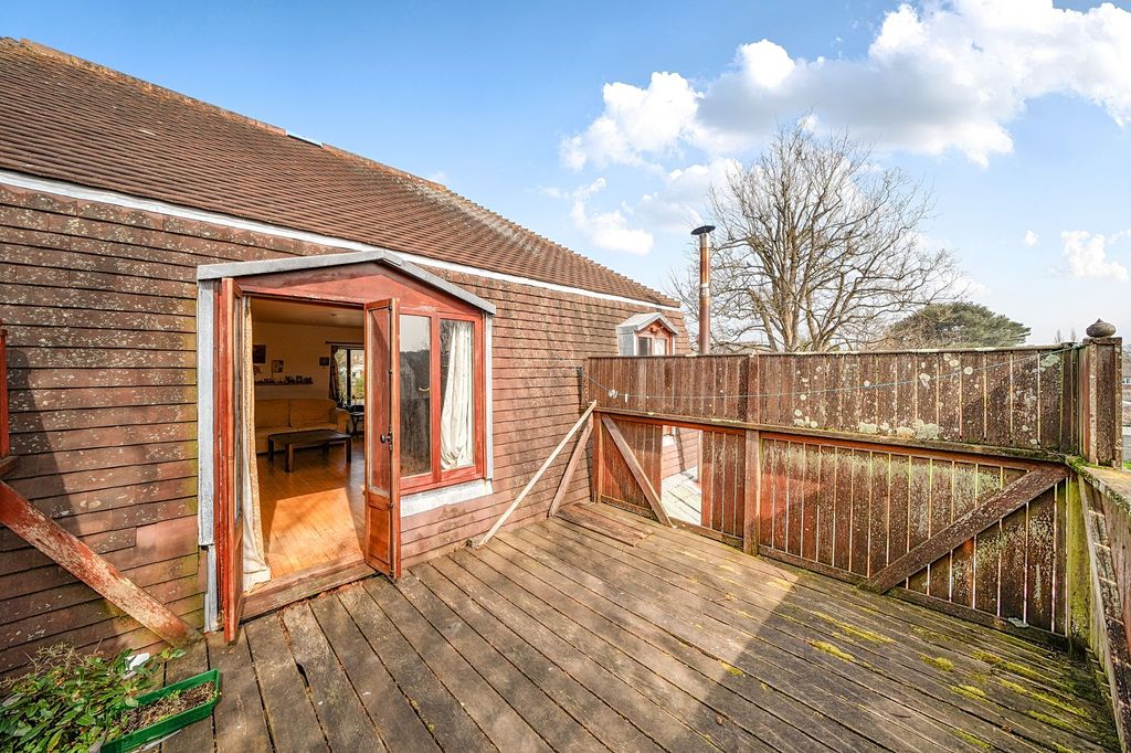 Additional image 11 of 3 bed maisonette for saleBriarwood Workshop And Studio, Bepton Road, Midhurst GU29