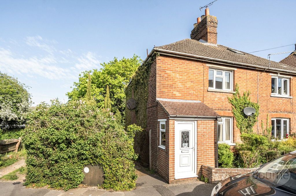 3 bed semi-detached house for salePenns Road, Petersfield, Hampshire GU32