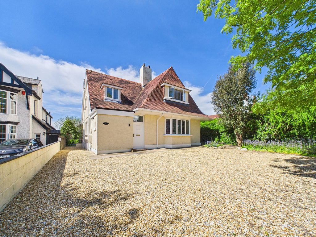 4 bed detached house for saleOld Road, Llanelli SA15
