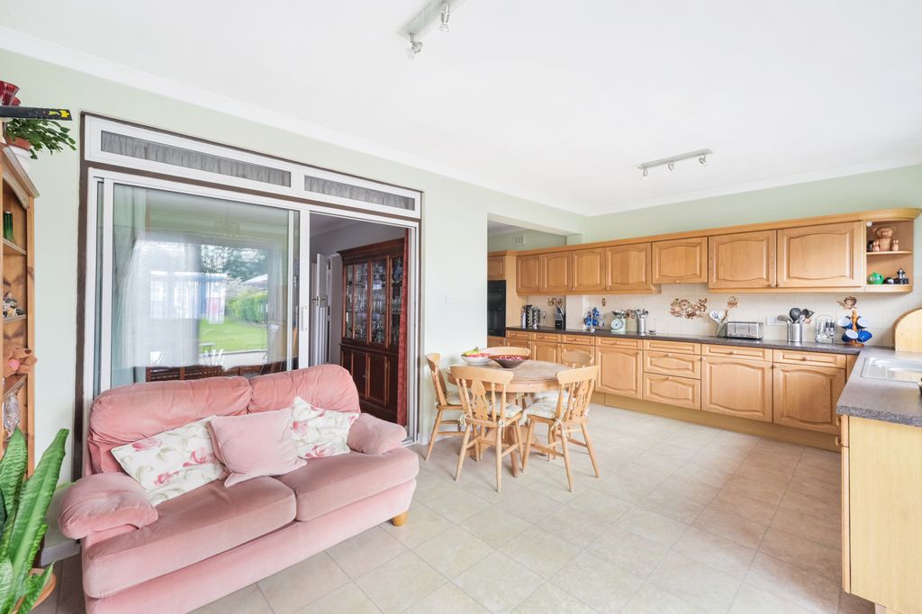 Additional image 10 of 5 bed semi-detached house for saleMaycross Avenue, Morden SM4