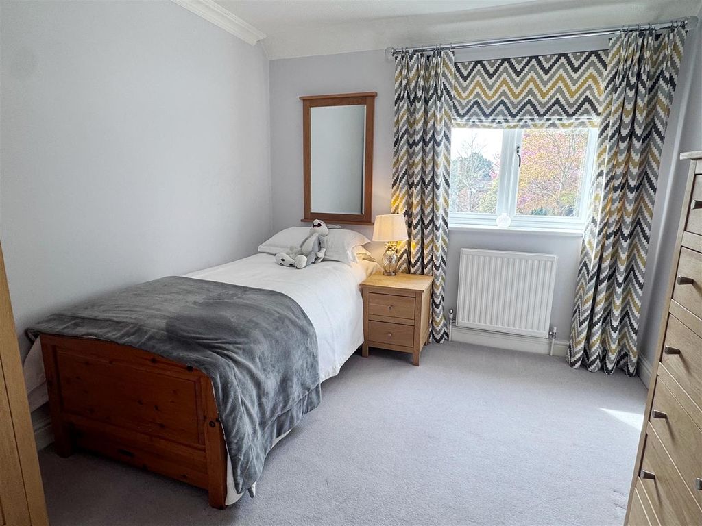 Additional image 30 of 6 bed detached house for saleBickleigh Ridge, Yew Gate, Newbury RG14