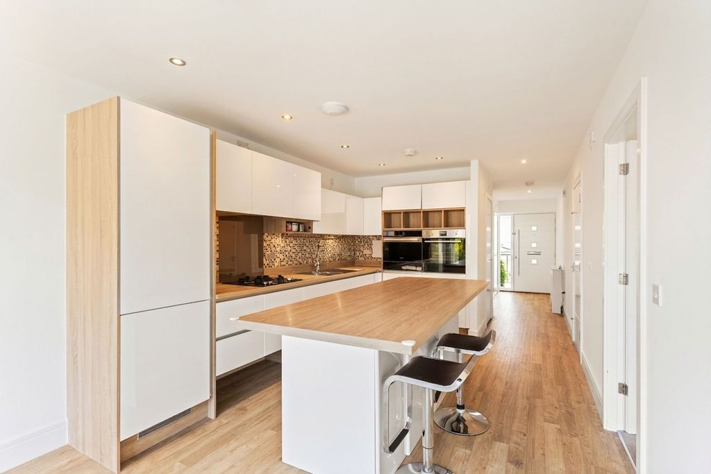 Additional image 2 of 4 bed detached house for saleLongwall Crescent, Newcraighall EH21