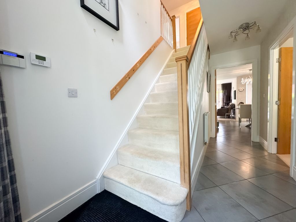 4 bed detached house for salePark Wynd, Middlesbrough TS4 photo 5