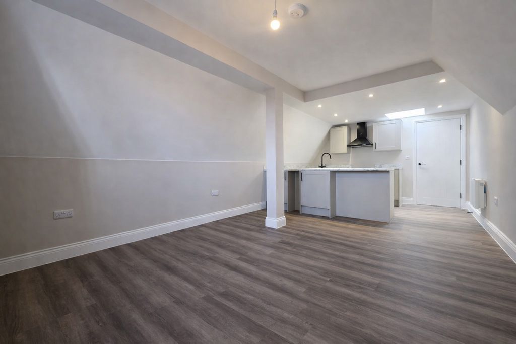 Additional image 2 of 3 bed flat for saleKent Road, Orpington BR5