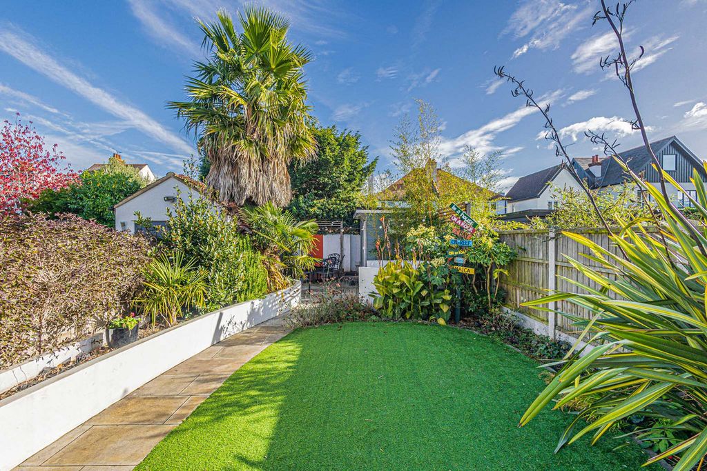 Additional image 27 of 3 bed detached house for saleFernleigh Drive, Leigh-On-Sea SS9