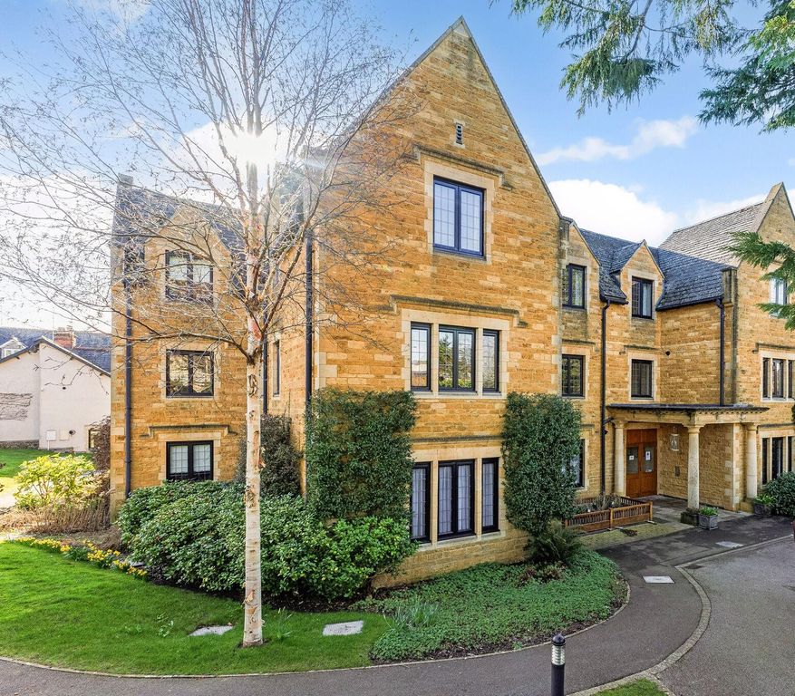 2 bed flat for saleEvesham Road, Stow On The Wold, Cheltenham, Gloucestershire GL54