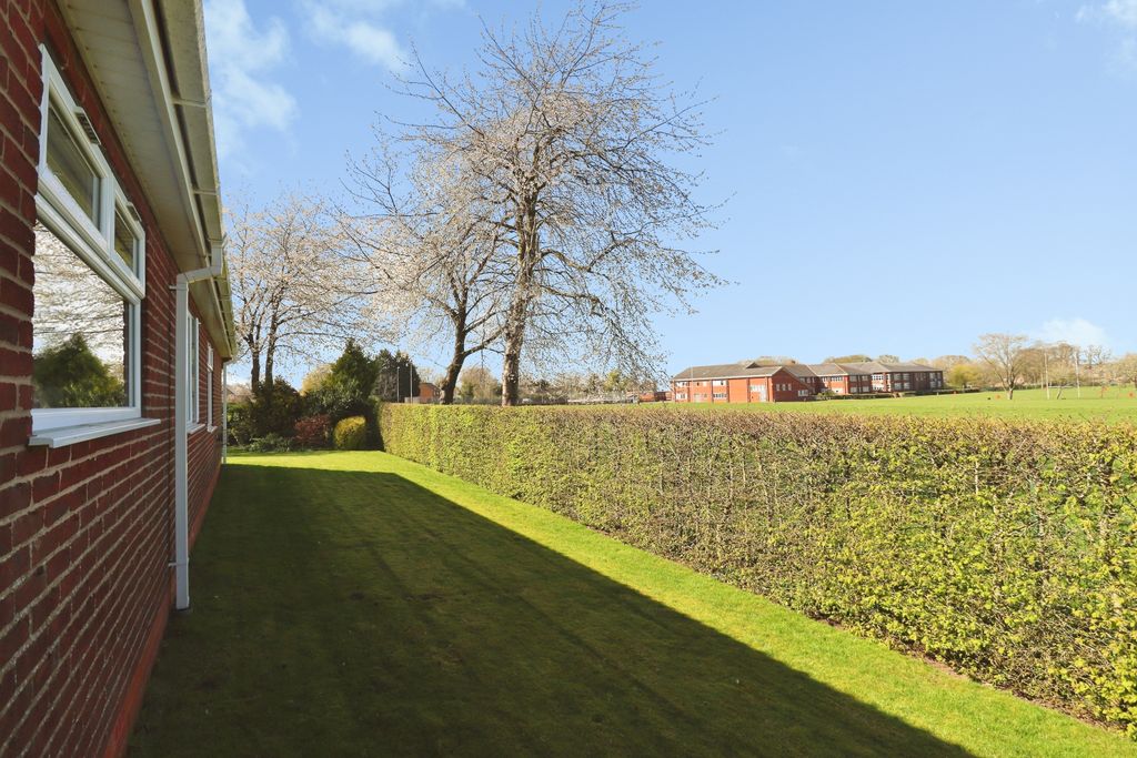 Additional image 28 of 2 bed detached bungalow for saleLegsby Road, Market Rasen LN8