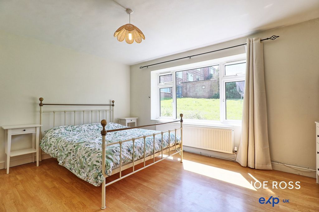 Additional image 9 of 2 bed flat for saleSt. Giles Crescent, Maldon CM9