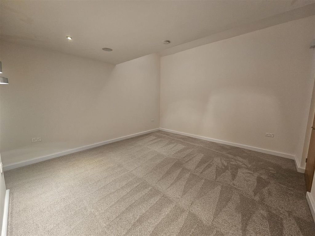Additional image 21 of 2 bed flat for saleArtizan Road, Northampton NN1