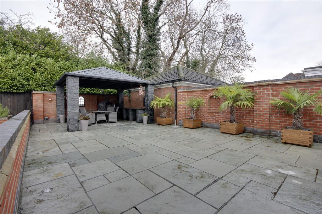 Additional image 23 of 4 bed detached house for saleThe Pickerings, North Ferriby HU14