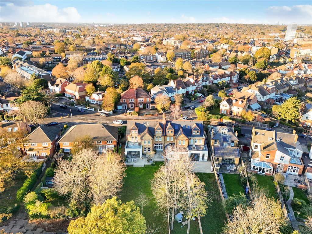 Additional image 36 of 6 bed semi-detached house for saleThetford Road, New Malden KT3