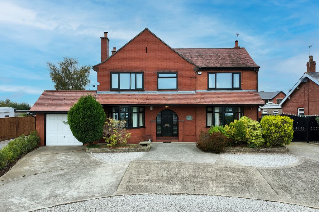 4 bed detached house for saleCroston Road, Farington Moss PR26