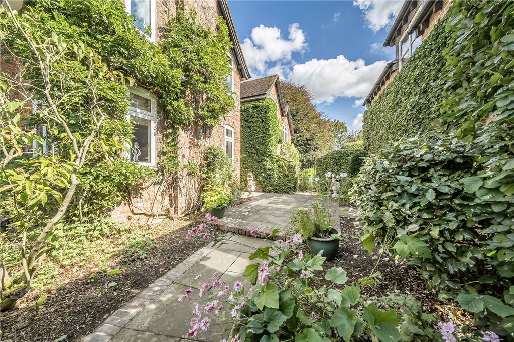 Additional image 24 of 5 bed detached house for saleLeaze Road, Marlborough, Wiltshire SN8